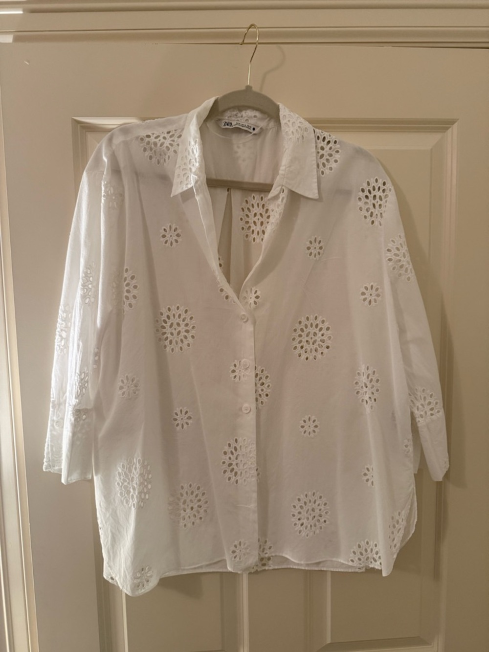 Zara White Eyelet Cotton Button-Down Blouse